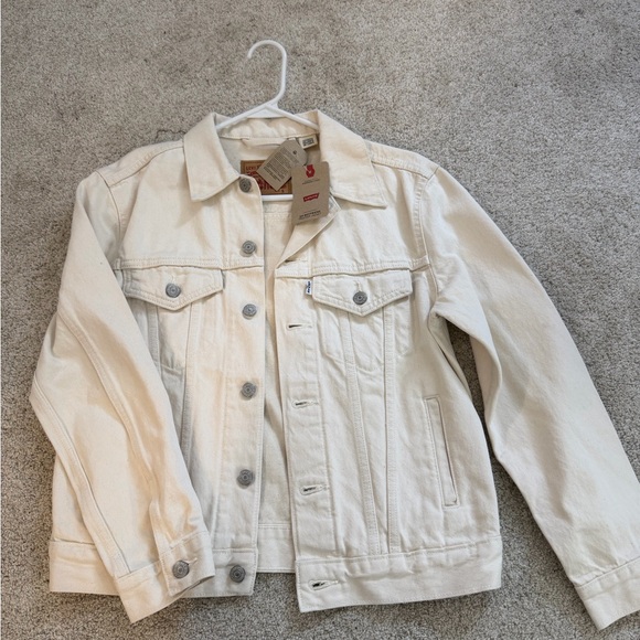 Levi's Jackets & Blazers - LEVIS cream denim jacket